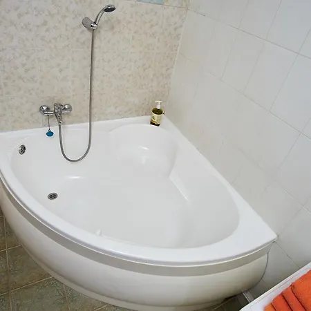Appartamento Minskrest Naturalistov 6 *